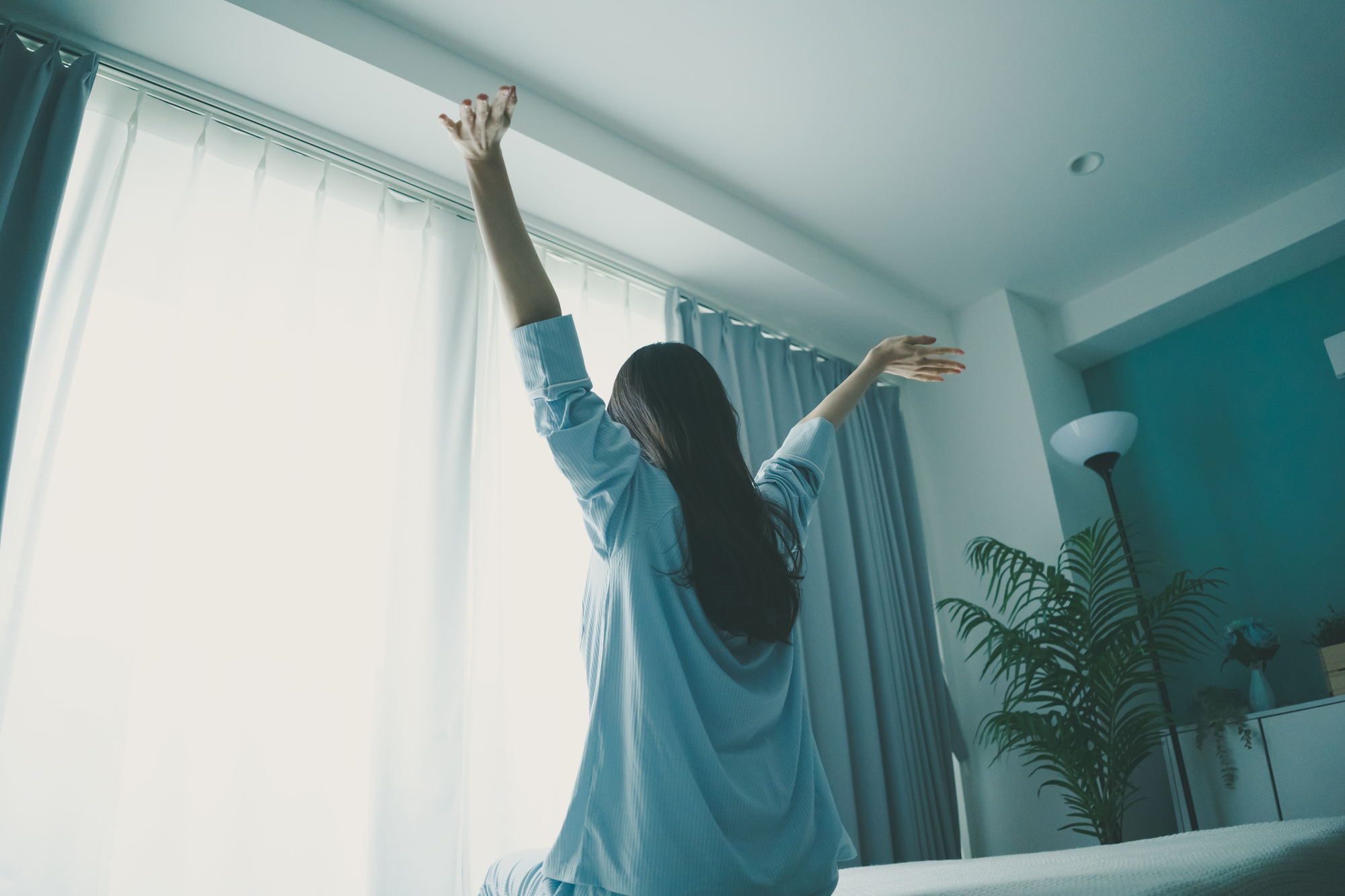 睡眠の質を上げるには?方法や関連成分を紹介