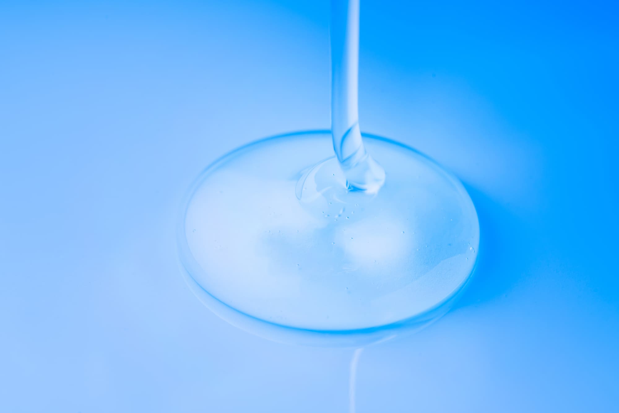 ヒアルロン酸原料の種類は？微生物発酵法についても